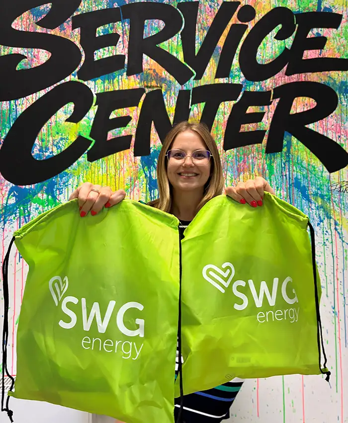 SWG energy-Rucksack gefüllt mit Goodies für den Schulstart